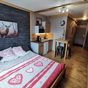 https://la-cabane.hotels-rhonealpes.com